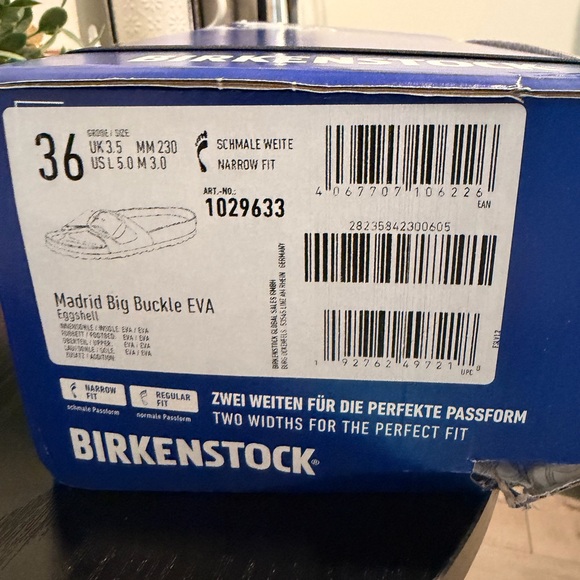 Birkenstock Women's White Sandals with Gold Buckle - Picture 2 of 2